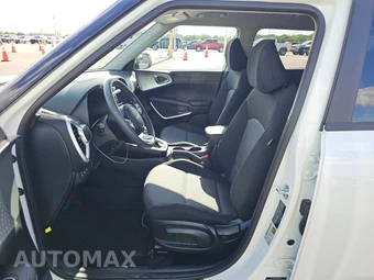 2025 Kia Soul LX - miniatura 7