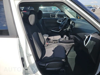 2025 Kia Soul LX - miniatura 8
