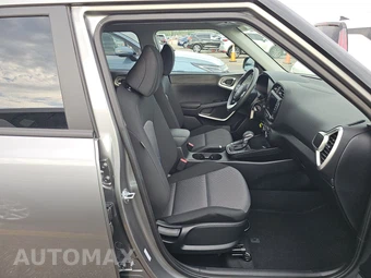 2025 Kia Soul LX - miniatura 8