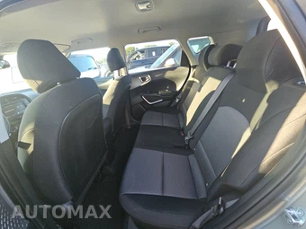 2025 Kia Soul LX - miniatura 13