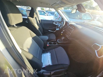 2025 Kia Soul LX - miniatura 8