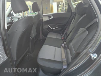 2025 Kia Soul LX - miniatura 13