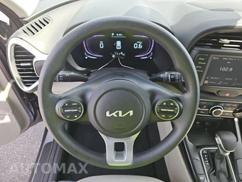 2025 Kia Soul LX - miniatura 10