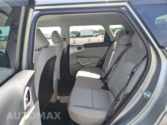 2025 Kia Soul LX - miniatura 13