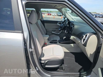 2025 Kia Soul LX - miniatura 8
