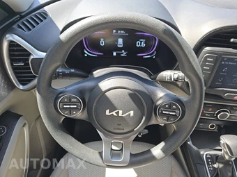 2025 Kia Soul LX - miniatura 10