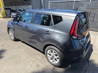 2025 Kia Soul LX - miniatura 6