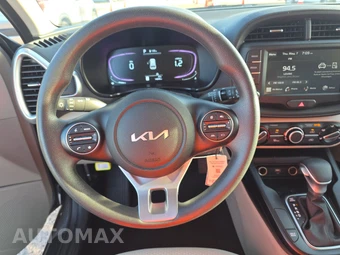 2025 Kia Soul LX - miniatura 10