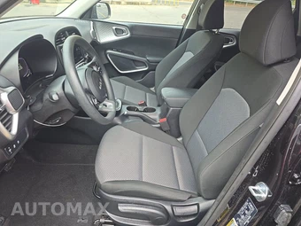 2025 Kia Soul LX - miniatura 7
