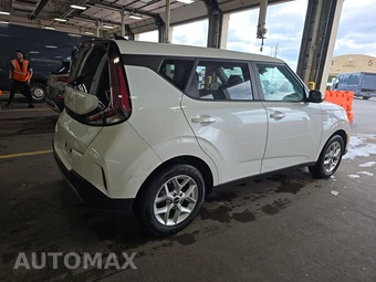 2025 Kia Soul LX - miniatura 4