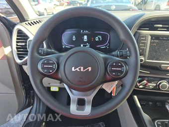 2025 Kia Soul LX - miniatura 10