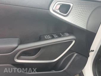 2025 Kia Soul LX - miniatura 9