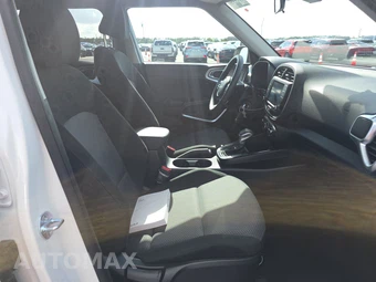 2025 Kia Soul LX - miniatura 8