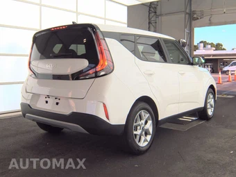 2025 Kia Soul LX - miniatura 4