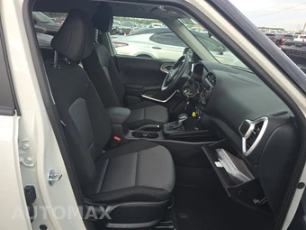 2025 Kia Soul LX - miniatura 8