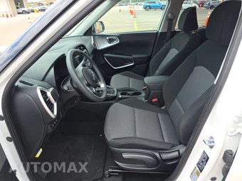 2025 Kia Soul LX - miniatura 7