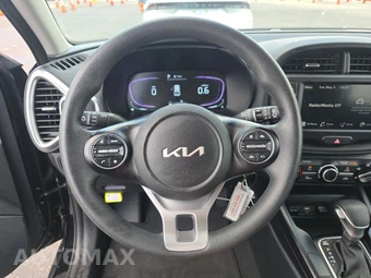 2025 Kia Soul LX - miniatura 10