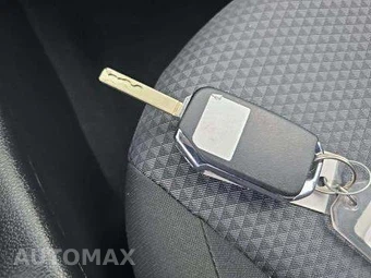 2025 Kia Soul LX - miniatura 9