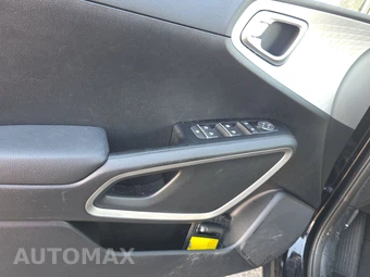 2025 Kia Soul LX - miniatura 9