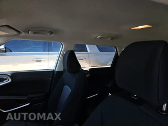 2025 Kia Soul LX - miniatura 18