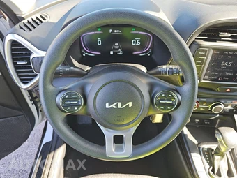 2025 Kia Soul LX - miniatura 10