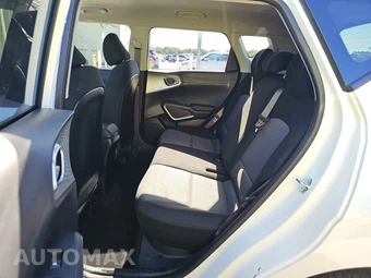 2025 Kia Soul LX - miniatura 13