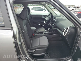 2025 Kia Soul LX - miniatura 8