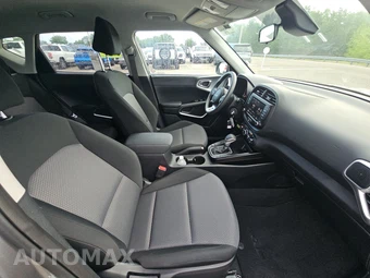 2025 Kia Soul LX - miniatura 8