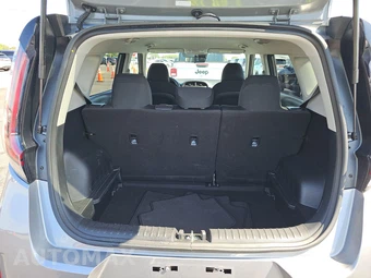 2025 Kia Soul LX - miniatura 16