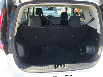 2025 Kia Soul LX - miniatura 16