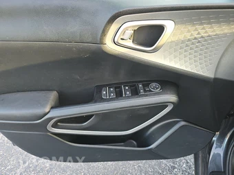 2025 Kia Soul LX - miniatura 9