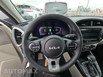 2025 Kia Soul LX - miniatura 10