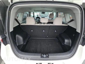 2025 Kia Soul LX - miniatura 16