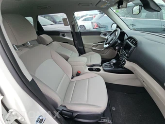 2025 Kia Soul LX - miniatura 8
