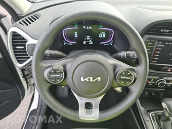 2025 Kia Soul LX - miniatura 10