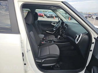 2025 Kia Soul LX - miniatura 8
