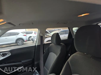 2025 Kia Soul LX - miniatura 18