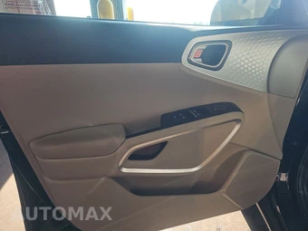 2025 Kia Soul LX - miniatura 9