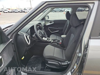 2025 Kia Soul LX - miniatura 7
