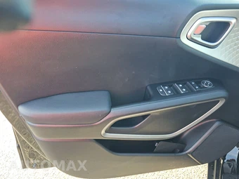 2025 Kia Soul LX - miniatura 9
