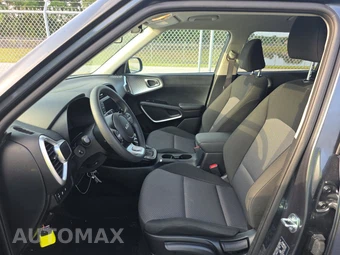 2025 Kia Soul LX - miniatura 7