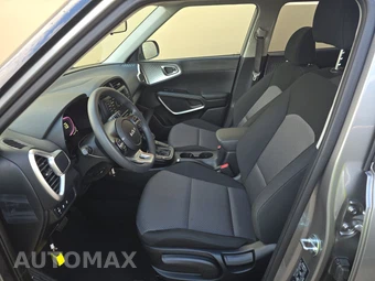 2025 Kia Soul LX - miniatura 7