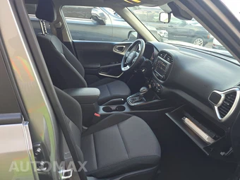 2025 Kia Soul LX - miniatura 8
