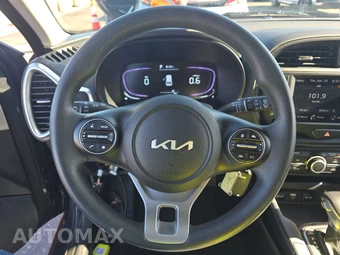 2025 Kia Soul LX - miniatura 10