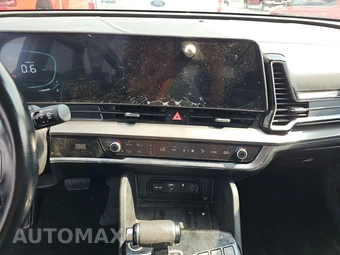 2025 Kia Sportage EX - miniatura 11