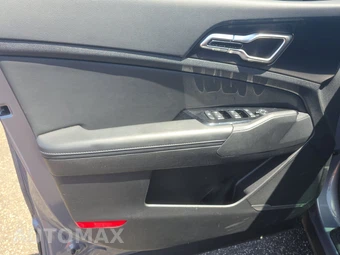 2025 Kia Sportage EX - miniatura 9