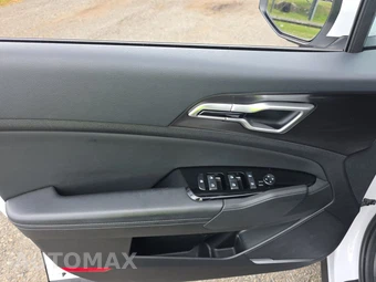2025 Kia Sportage EX - miniatura 9