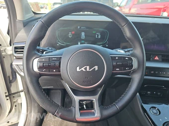 2025 Kia Sportage Hybrid EX - miniatura 10
