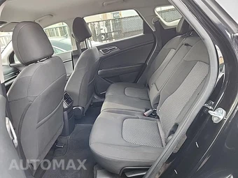 2025 Kia Sportage LX - miniatura 16