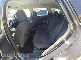 2025 Kia Sportage LX - miniatura 13